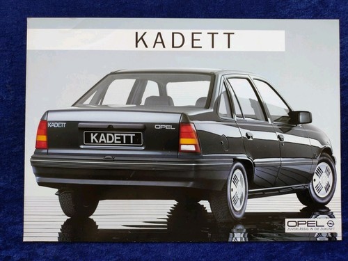 Opel kadett stufenheck - e,
